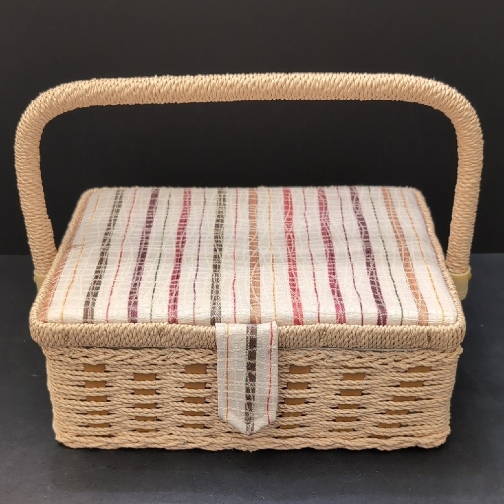 VGT,Dritz Woven/Wicker Small Sewing Basket with Striped Fabric.